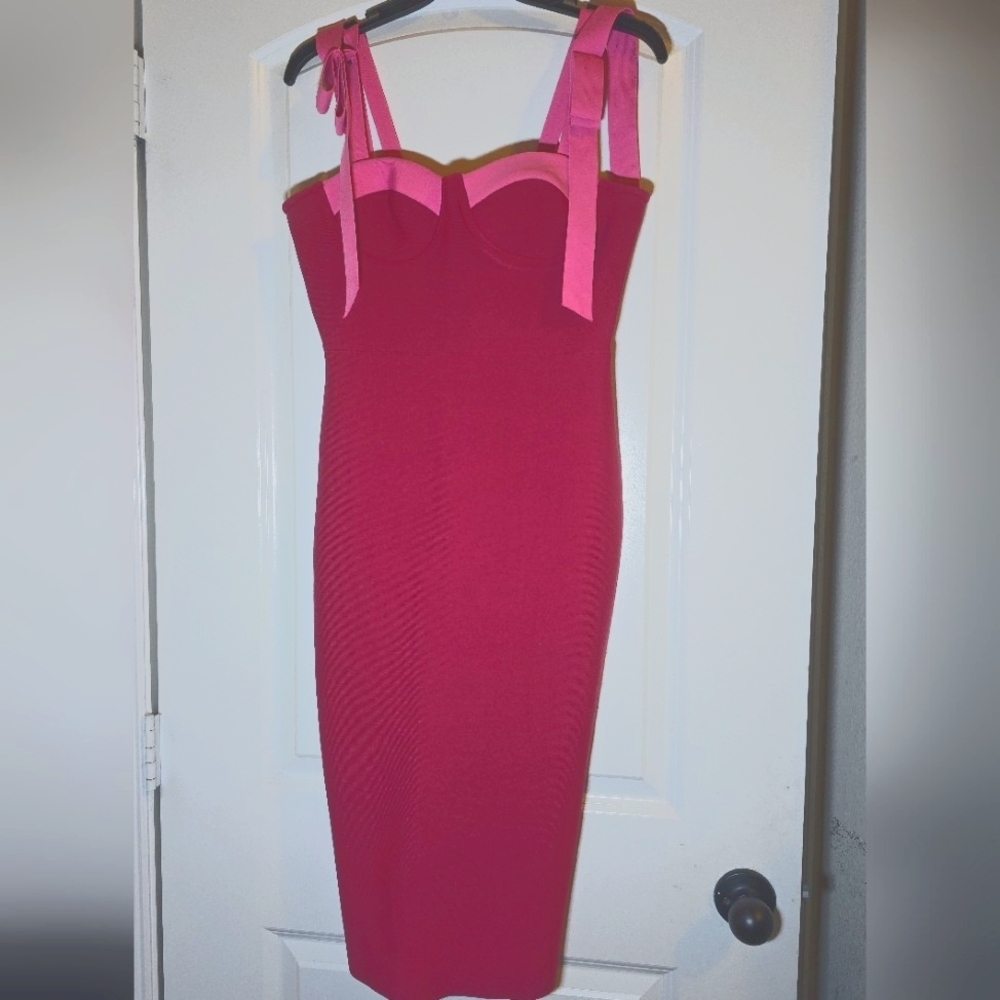 Gorgeous Color Block Bodycon Bandage Dress! - image 4